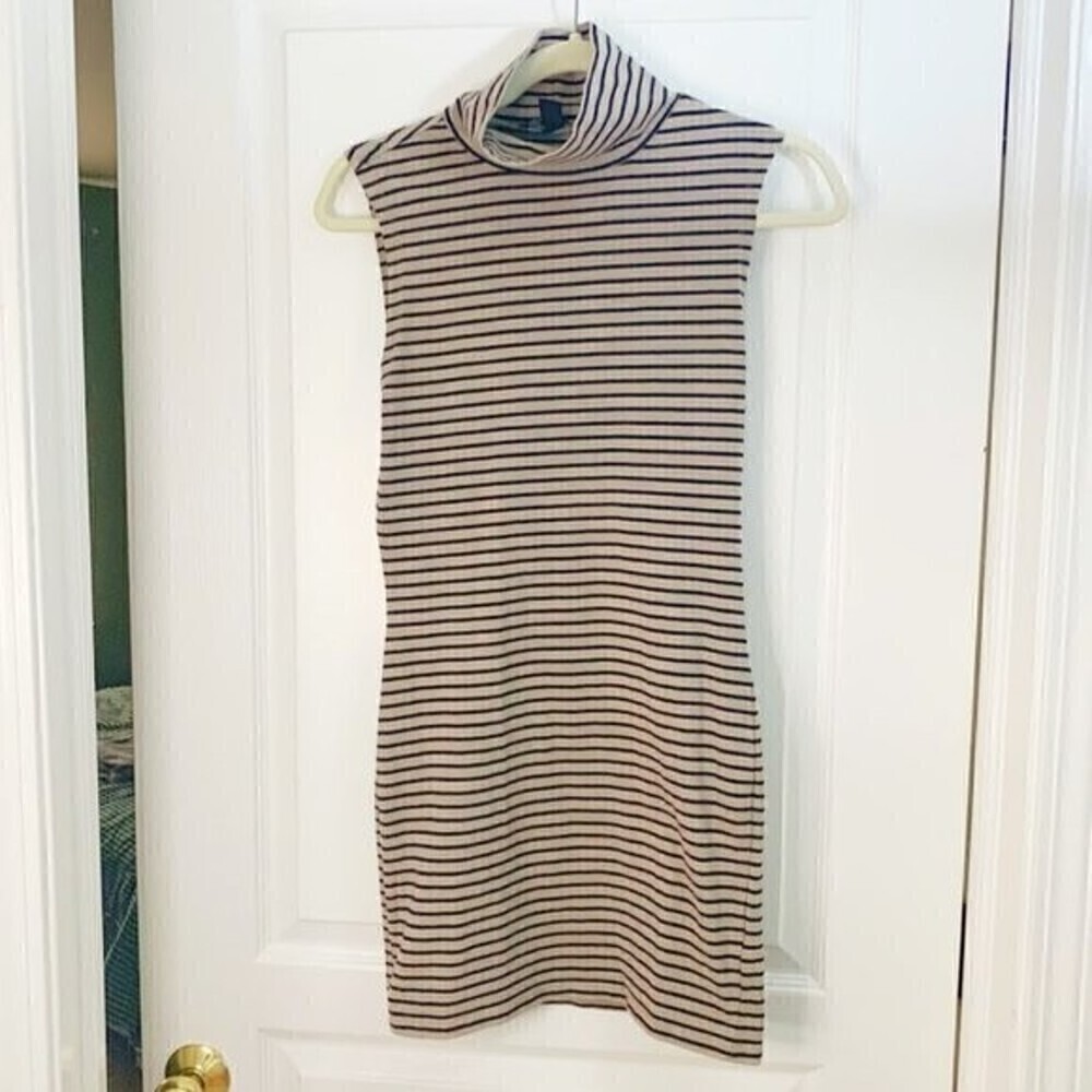 Forever 21 Mock Turtleneck Nautical Stripe Casual Sleeveless Comfy Bodycon Dress